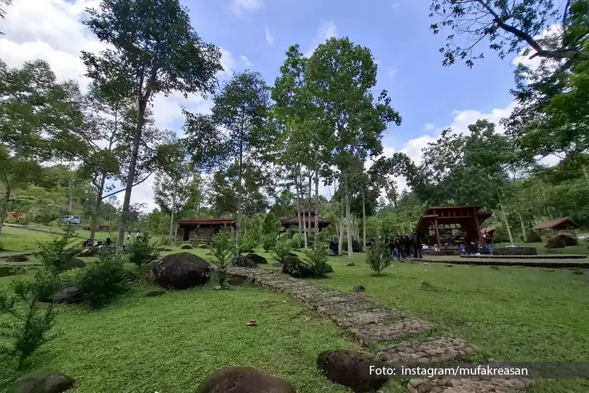 Banyu Langit Pesawaran, Tempat Healing dan Camping Hits di Lampung