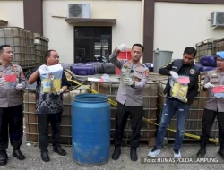 Polisi Bongkar Jaringan BBM Subsidi Ilegal di Pringsewu, Gudang Oplosan hingga Barcode MyPertamina Disita