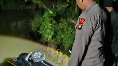 Minibus Masuk Sungai di Tanjung Bintang, 6 Penumpang Selamat