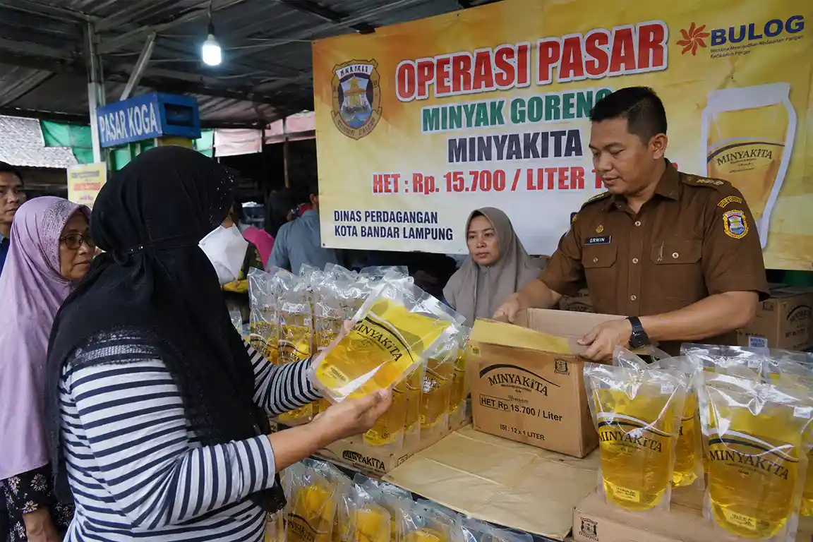 Operasi pasar Minyakita di pasar tradisional Bandar Lampung
