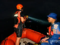 Pelajar 15 Tahun di Tanggamus Meninggal Terseret Ombak di Pantai Teba