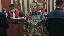 Mantan Gubernur Lampung Arinal Djunaidi saat menghadiri sidang praperadilan di PN Tanjungkarang terkait kasus korupsi dana PI 10 persen PT LEB.