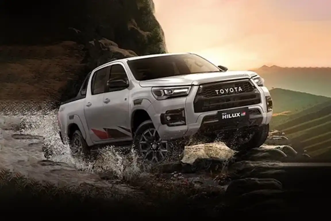 Toyota Hilux 2026 terbaru dengan desain Cyber SUMO dan fitur off-road modern