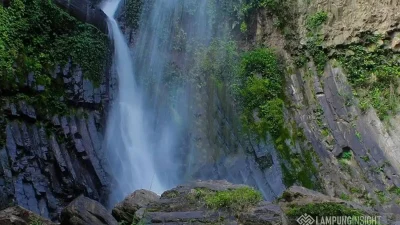 Air Terjun Lembah Pelangi Tanggamus, Wisata Alam Eksotis dengan Tiga Air Terjun dalam Satu Kawasan